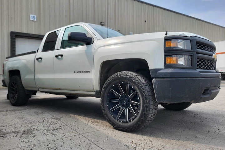 Best Truck Tires for Hauling Lumber and Landscaping in Calgary